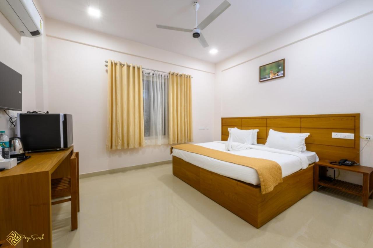 Daffodils Luxury Airport Suites Kochi Exterior photo